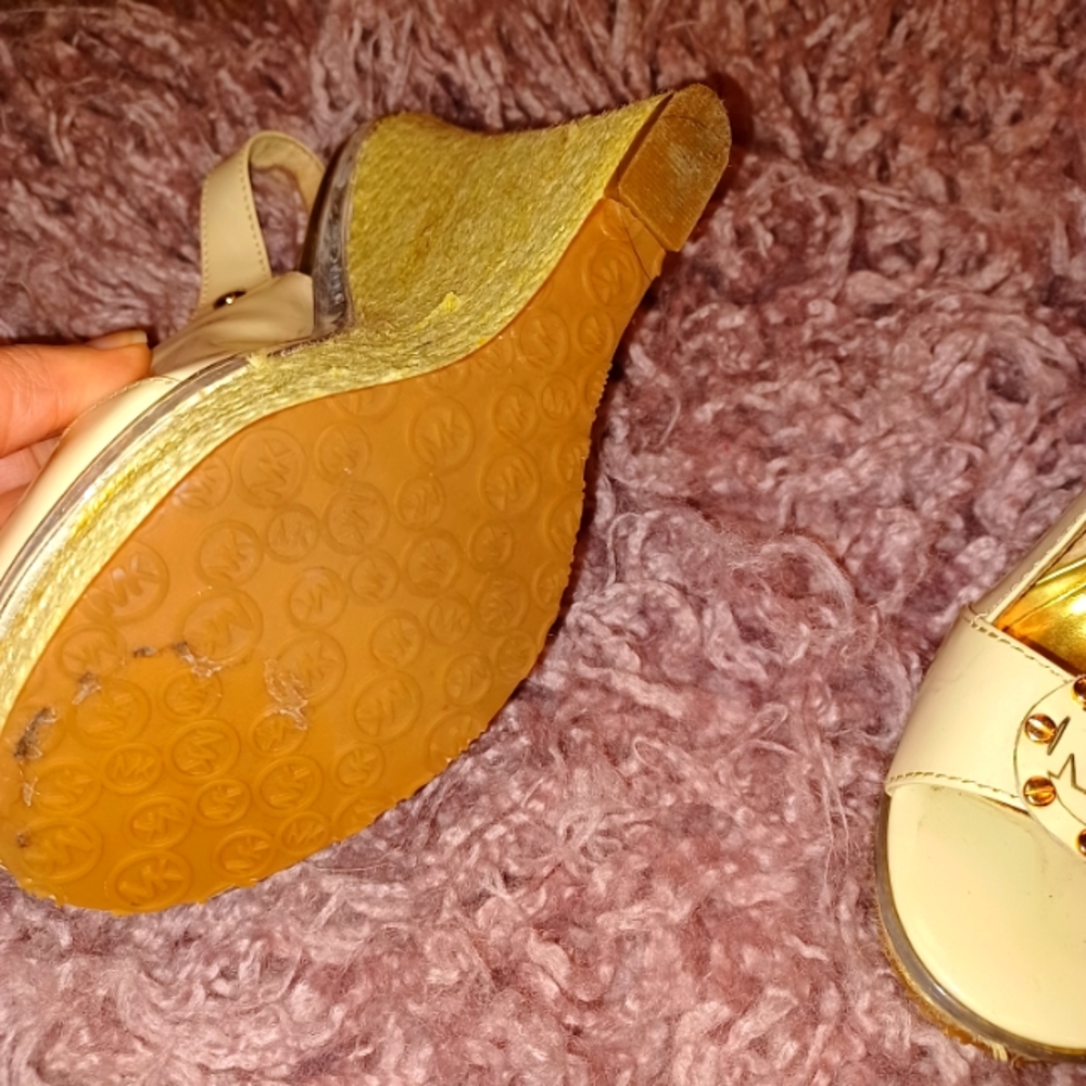 Final price on Michael Kors Heels - Picture 4 of 9